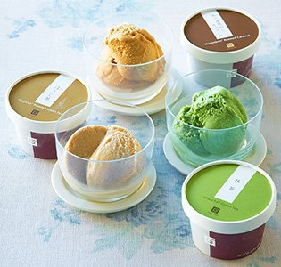 i89fes's tweet image. 【あいぱく長崎2019・販売アイス紹介】人気商品★徳島産阿波和三盆糖を熟練の職人が手作業で丁寧に焦がすことで、上品な甘さのGazeboの『焦がしキャラメルアイスクリーム』。いつも人気で売り切れることが多いのでお早めに！！  bit.ly/2EC3LnK         
#あいぱく