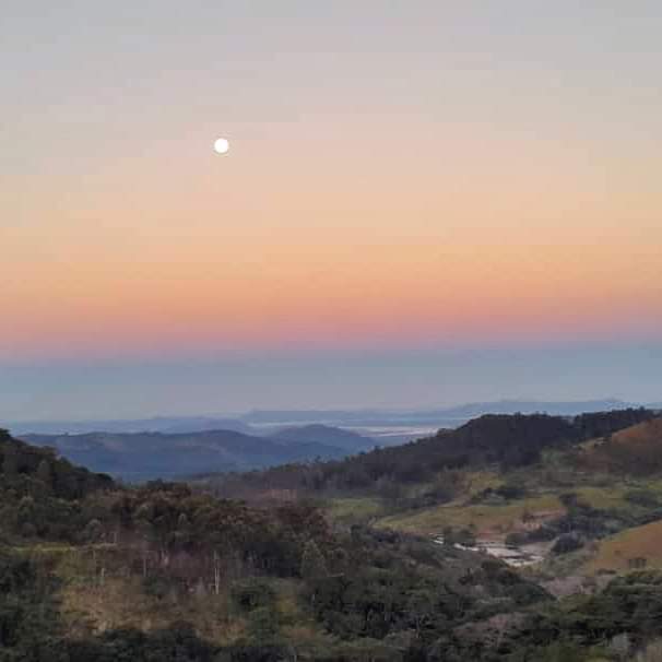 #EasternHighlands of course!

#ColoursOfWinter

#VisitZimbabwe #Nyanga
An almost  #FullMoon rising.

#BeautifulSunsets #Africa