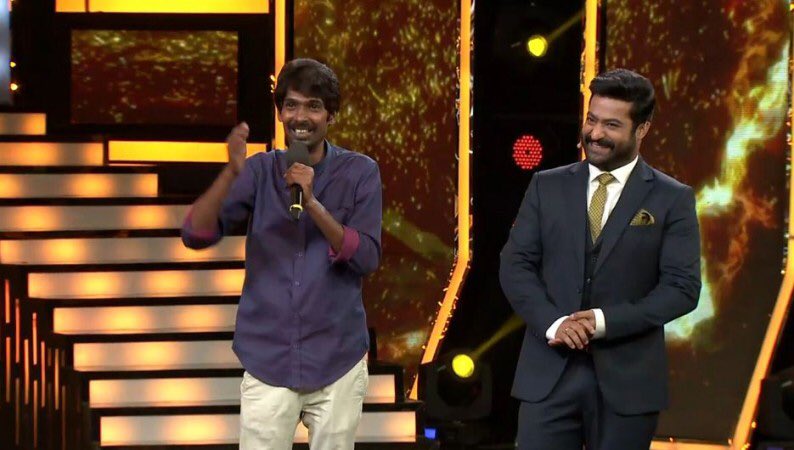 DhanrajOffl's tweet photo. Maa BIGGBOSS @tarak9999 gari ki పుట్టినరోజు శుభాకాంక్షలు 🤗 https://t.co/94eLv2SVKs