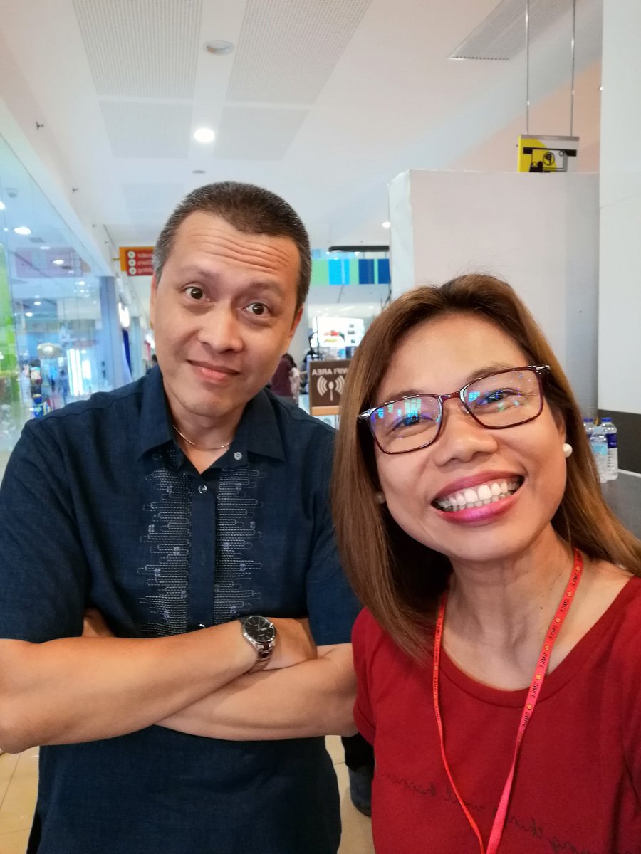 chixandtell's tweet photo. @GensanBoy is in the haus! Grabe naman ngisi ko here!!😂 Nice to see you again, Daddy Lau!
#MallingIsMoreFunInThePhilippines #LocalGuidesSox https://t.co/gzhvA0GUw9