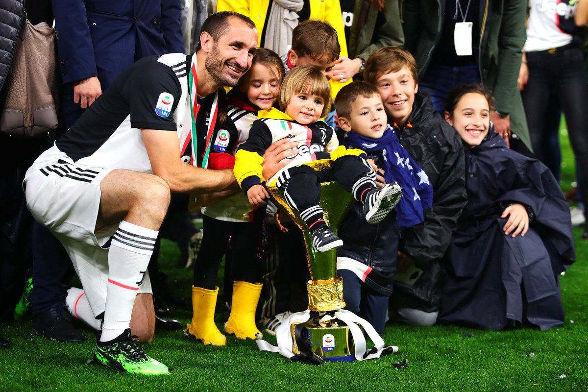 ADP1113's tweet photo. il Capitano ๐ฆ #Scud8tto https://t.co/ZuZ4u4J2tu