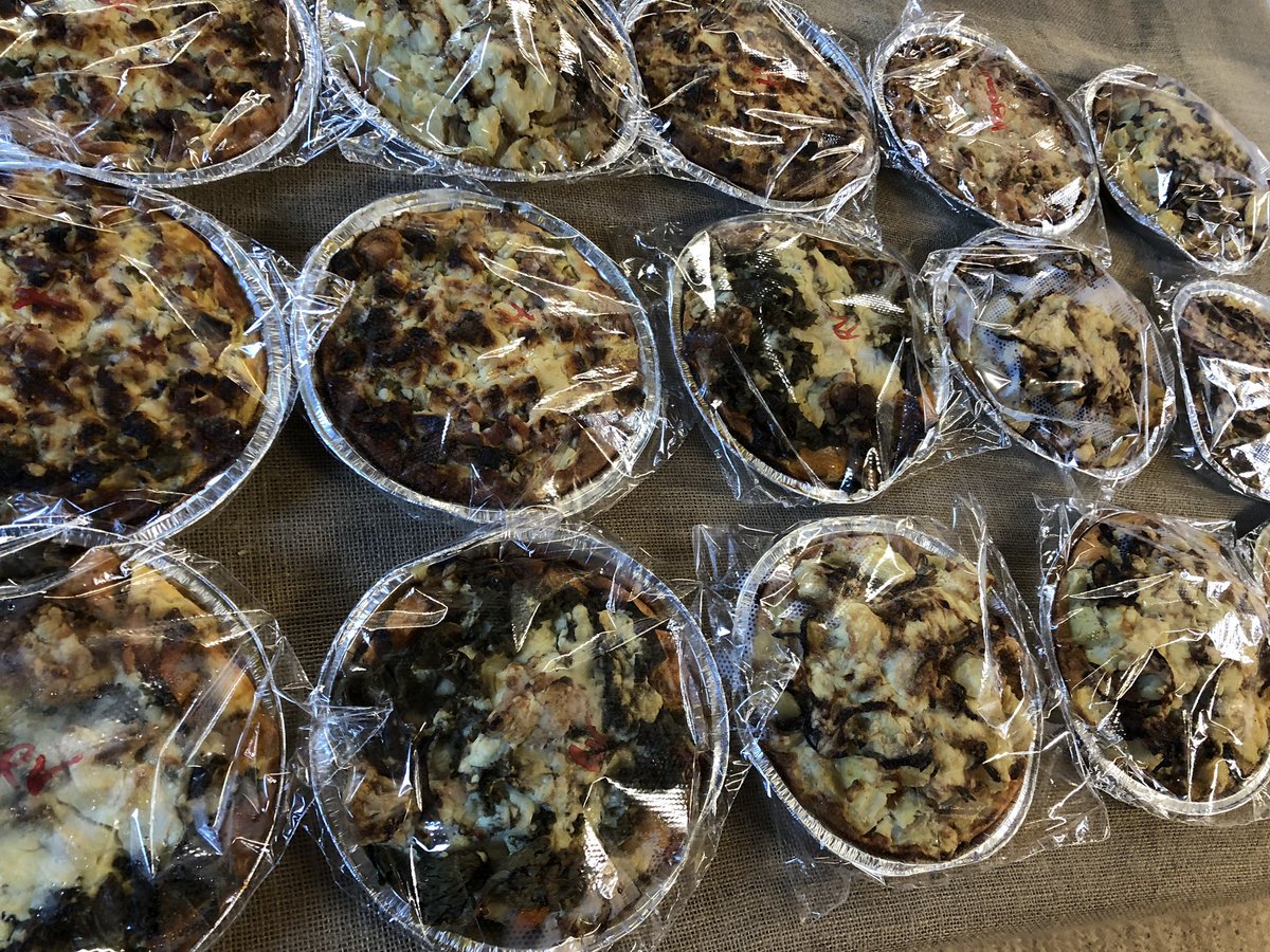 veg_box's tweet photo. Our lovely Karen has been busy this weekend we have added her delicious Quiches to our menu for this weeks #Vegboxes #Homity #RoastedVeg #QuicheLorraine #Hawaiian only the best in locally made produce https://t.co/wqo2PBQCPr