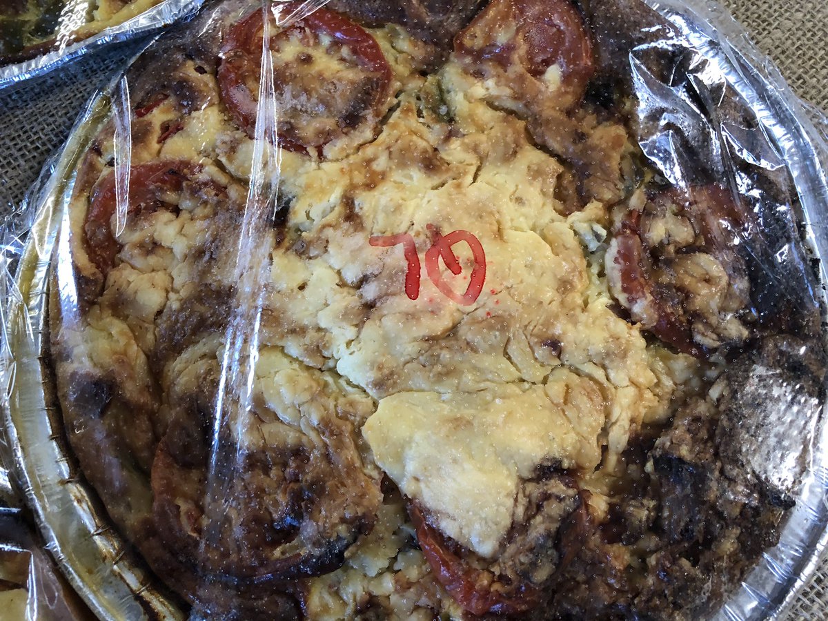 veg_box's tweet photo. Our lovely Karen has been busy this weekend we have added her delicious Quiches to our menu for this weeks #Vegboxes #Homity #RoastedVeg #QuicheLorraine #Hawaiian only the best in locally made produce https://t.co/wqo2PBQCPr
