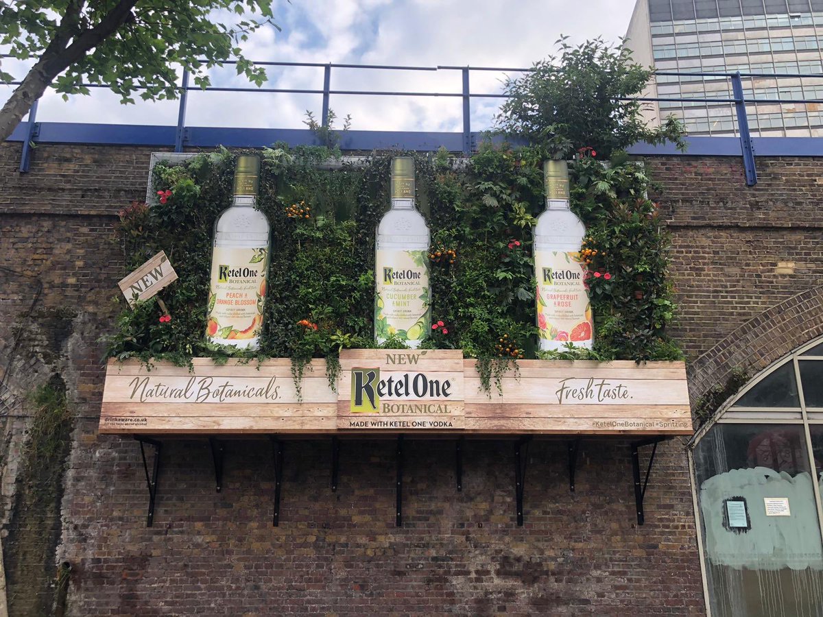Mark__James's tweet image. When one of the team tries their hand at flower arranging over the weekend down at Waterloo. Great work! @primesight #spritzing @ChrisPrimesight