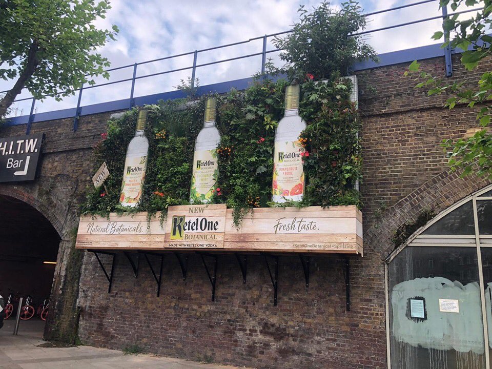 Mark__James's tweet image. When one of the team tries their hand at flower arranging over the weekend down at Waterloo. Great work! @primesight #spritzing @ChrisPrimesight