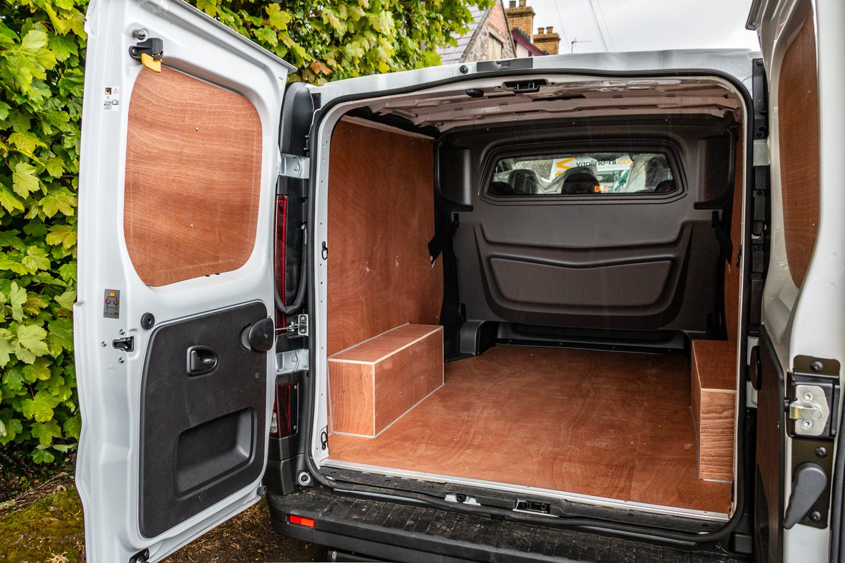 VanLineNI's tweet photo. Vauxhall Vivaro L2 Double Cab fitted with our Hi-Grade CNC cut plyline kit and @TowTrustTowbars flange towbar with 12N 7pin towing electrics.

https://t.co/DnzaenVL6s

#vauxhall #vivaro #renault #trafic #nissan #nv300 #fiat #talento #plyline #towbar #van https://t.co/oQkrYCLBcx