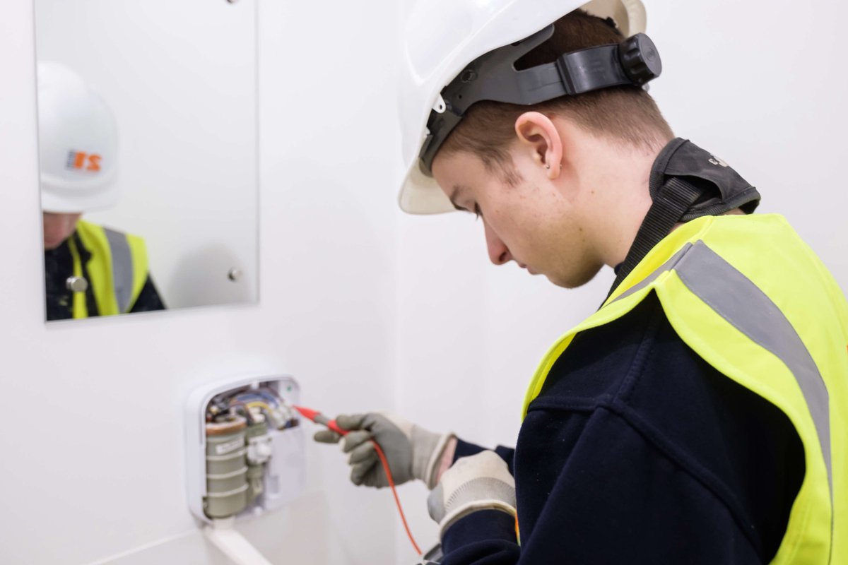 Thank you to all of those who have applied for our #apprenticeship scheme here at #21CBS. We are overwhelmed by the number of application we received – it’s going to be a tough decision!

#apprentice #onsitebristol #nextgeneration #maincontractor #construction #bristol