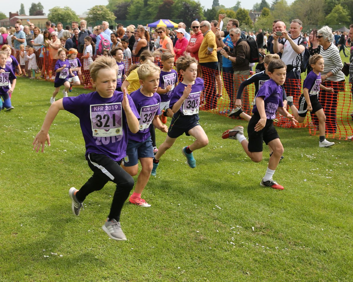 newboldimages's tweet photo. Well done to all those who ran 5 &amp; 10K in the #knowlefunrun 
Great job by @KandDLions for organising it &amp; to @andy4wm guest starter &amp; runner. #funrun #canon @CanonUKandIE @JakkiMoores  @SolihullUpdates @solihullobserve @SolihullNews @birminghampost https://t.co/3D1qRgwupQ