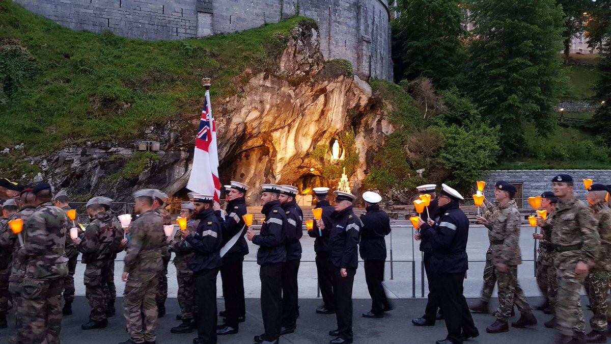 HMS_Raleigh's tweet photo. Here’s some more pictures from Lourdes where one of our chaplains and two of our phase two trainees are among the thousands of Service personnel from across the globe taking part in this year’s International Military Pilgrimage.  @RoyalNavy @Pontifex #IMP19 @cnalive https://t.co/7eQCT1bKng