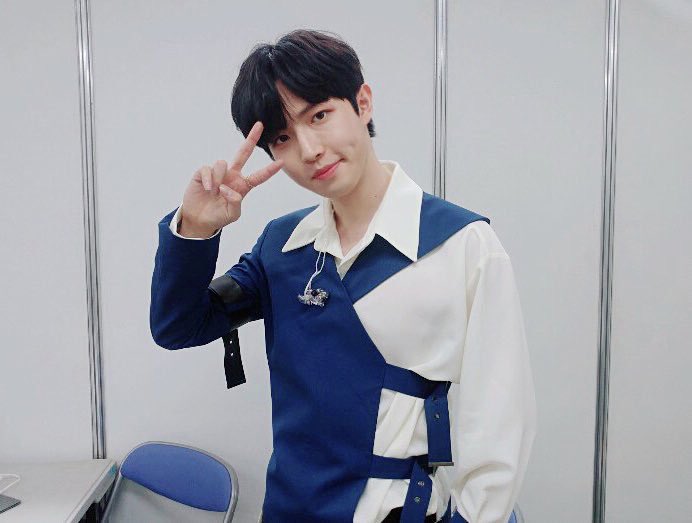 ItsmeHazel24's tweet photo. you can do it, love❤️

#오늘6시_김재환과_안녕하세요
#BeginAgain_Kimjaehwan https://t.co/9cyfIg5GIx