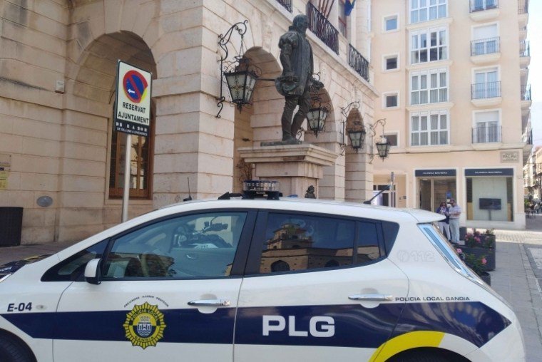almoines's tweet photo. Quatre telefonades alerten d’una agressió masclista entre Gandia i Almoines https://t.co/1P7domYMMm https://t.co/SqDwV86VeD