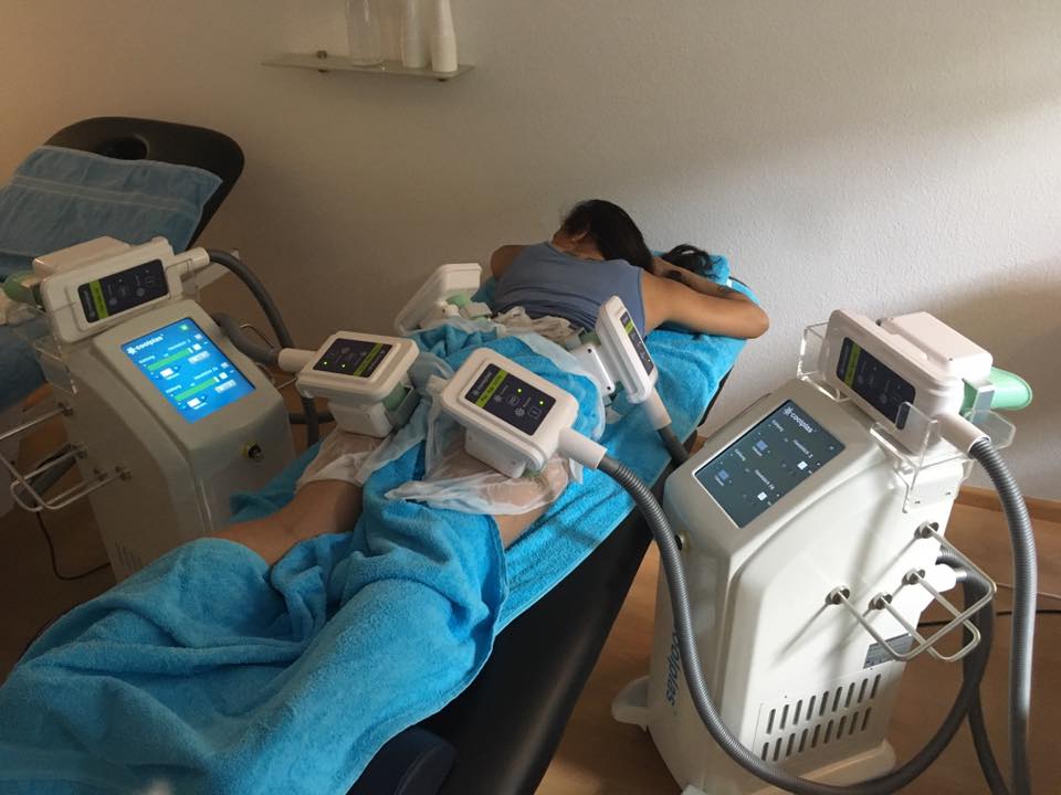 AdyYou2's tweet photo. #Cryolipolysis #Coolplas #cellulite treatment
Treatment areas include:
❄️ Belly
❄️ Arm
❄️ Waist
❄️ Inner thigh
❄️ Flanks
❄️ Upper back
#manufacturing #aesthetic #beauty #spa #salon #clinic 
If you are interested in, pls contact me.
whatsapp:+86 17610313227
medical@sincoheren.com https://t.co/jwvxk7VCtW