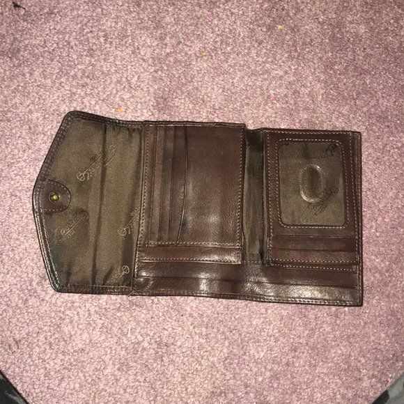 ThisCharmingGal's tweet photo. So good I had to share! Check out all the items I'm loving on @Poshmarkapp #poshmark #fashion #style #shopmycloset #fossil #oldnavy #lululemonathletica: https://t.co/QdMOOzwt2R https://t.co/tH7w2Qa2jC