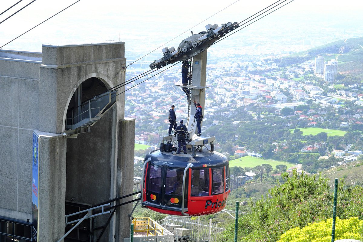 TableMountainCa's tweet photo. #icymi : we will be closed for our six week annual maintenance shutdown period from Monday 8 July to Sunday 18 August 2019!

Please plan your #Cableway visit around these dates. For more info, please visit https://t.co/bm9NroWfAj https://t.co/Q7mapVyerV