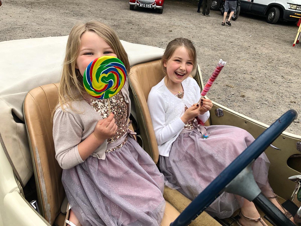 Dunham Rose Queen tweet media