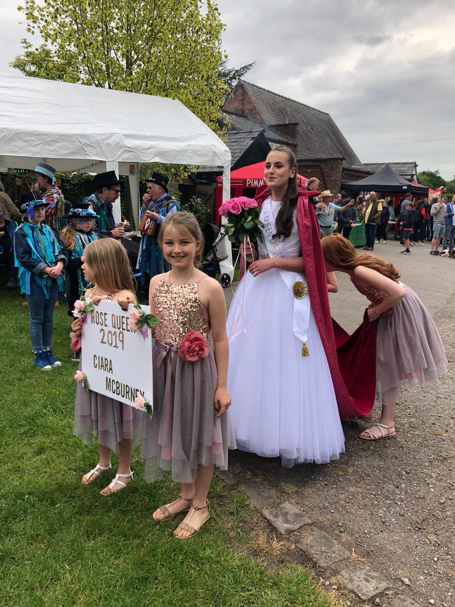 Dunham Rose Queen tweet media