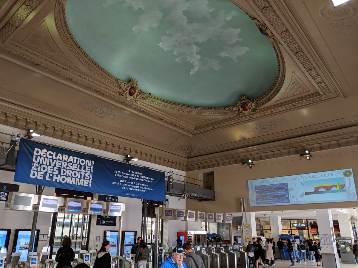 richardavsmith's tweet photo. A brief visit to Nice. The direct train from here to Moscow had left at 08:30 that morning. #springineurope https://t.co/eL4YLKSbui