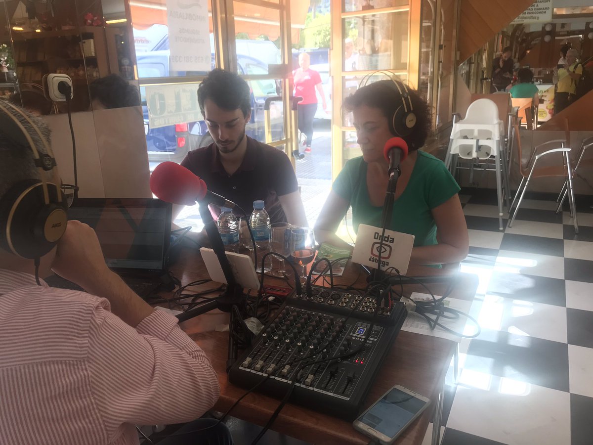 Nuestra compañera <a href="/estelamartin63/">Estela Martín</a> esta mañana siendo entrevistada por <a href="/OndaJabega/">Onda Jábega</a> síguelo en directo #VotaEnVerde #PuedesCambiarloTodo