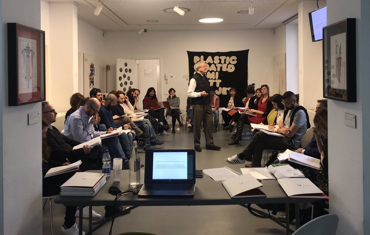 “Responsabile di libreria: modi di essere e di fare” è il tema del nostro decimo corso monografico. Chi meglio di Romano Montroni per coordinarlo?