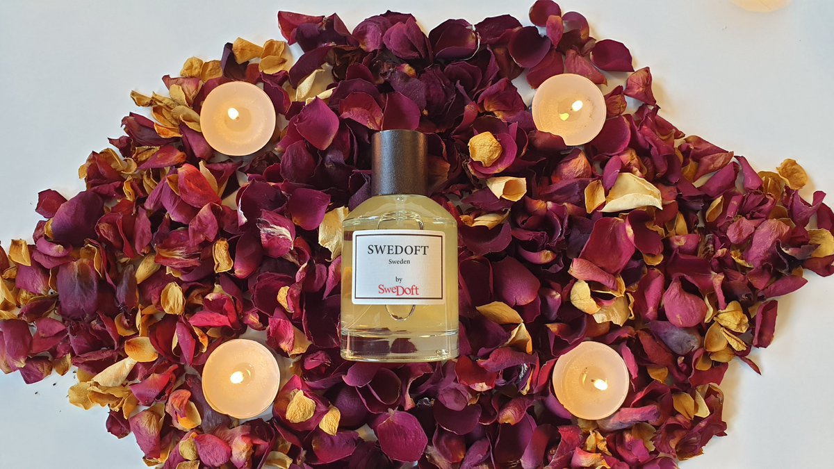 SweDoftAB's tweet photo. First you will notice the fresh fragrance of kiwi and then followed by the luxurious feeling from jasmine and white musk. You will not go unnoticed.
#SweDoft_by_SweDoft #Swedoft #Sweden #Sverige #FOR_WOMEN #handmade #perfume #parfym #KIWI #JASMINE #WHITE_MUSK https://t.co/H51S2HgOw3