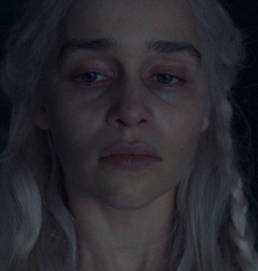 itsmepau__'s tweet photo. yo toda emocionada esperando la temporada 8 / yo en el penúltimo episodio sin esperanzas de que la serie tenga un buen final
#gameofthrones https://t.co/1VCWBn37Cs