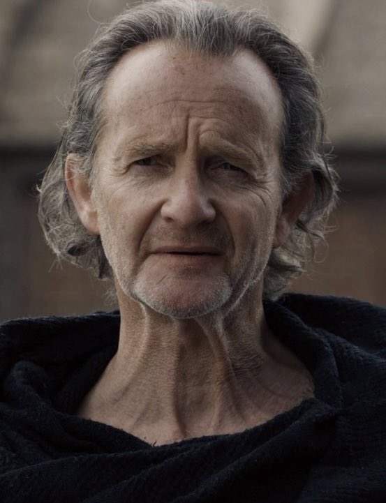 ObeezyLive's tweet photo. This fool died like he was in a life alert commercial. #GameOfThrones https://t.co/WrMwxCKnPk