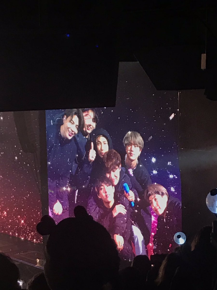 foryoon7's tweet photo. #BTS thank you. Thank you for everything. 💜🌙 https://t.co/jiSSLyEbdC