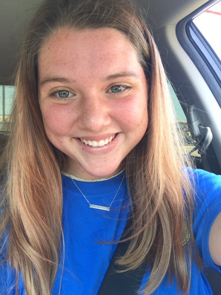 kiersten_lenise's tweet photo. Hey I’d like to say that birth control is not abortion and no man (or woman) has the right to say someone else can’t take it. Most women on BC aren’t even on it to prevent pregnancy. For example, i was prescribed BC by my dermatologist. Here’s before and after #birthcontrol 👍🏼 https://t.co/xoAP4SglDa