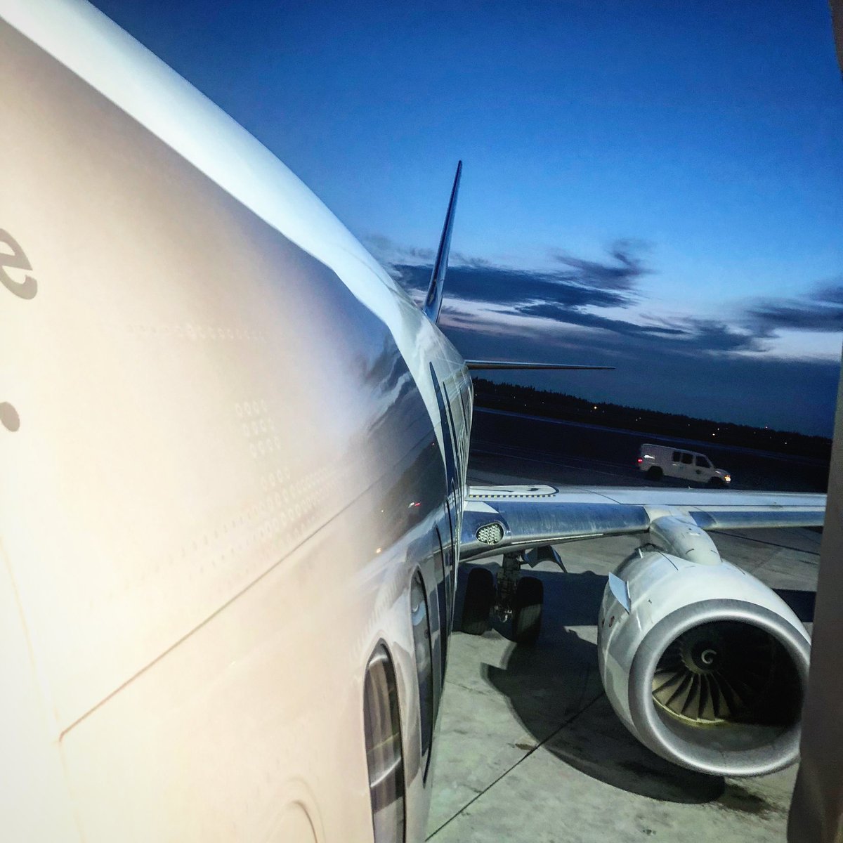 hillel's tweet image. Heading down to Redwood Shores to have an amazing #oracledesign Design Week 2019 with 400 of my favorite designers, user researchers, engineers, writers, and PMs.