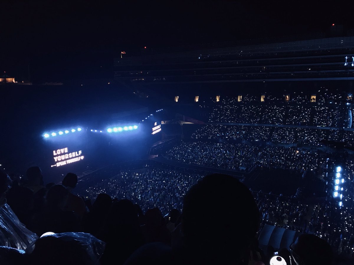 luvlytaeh's tweet photo. Thank you my loves. I had the most amazing night of my live. I love you. @BTS_twt  💜💜 https://t.co/ZhuYjjJdmb