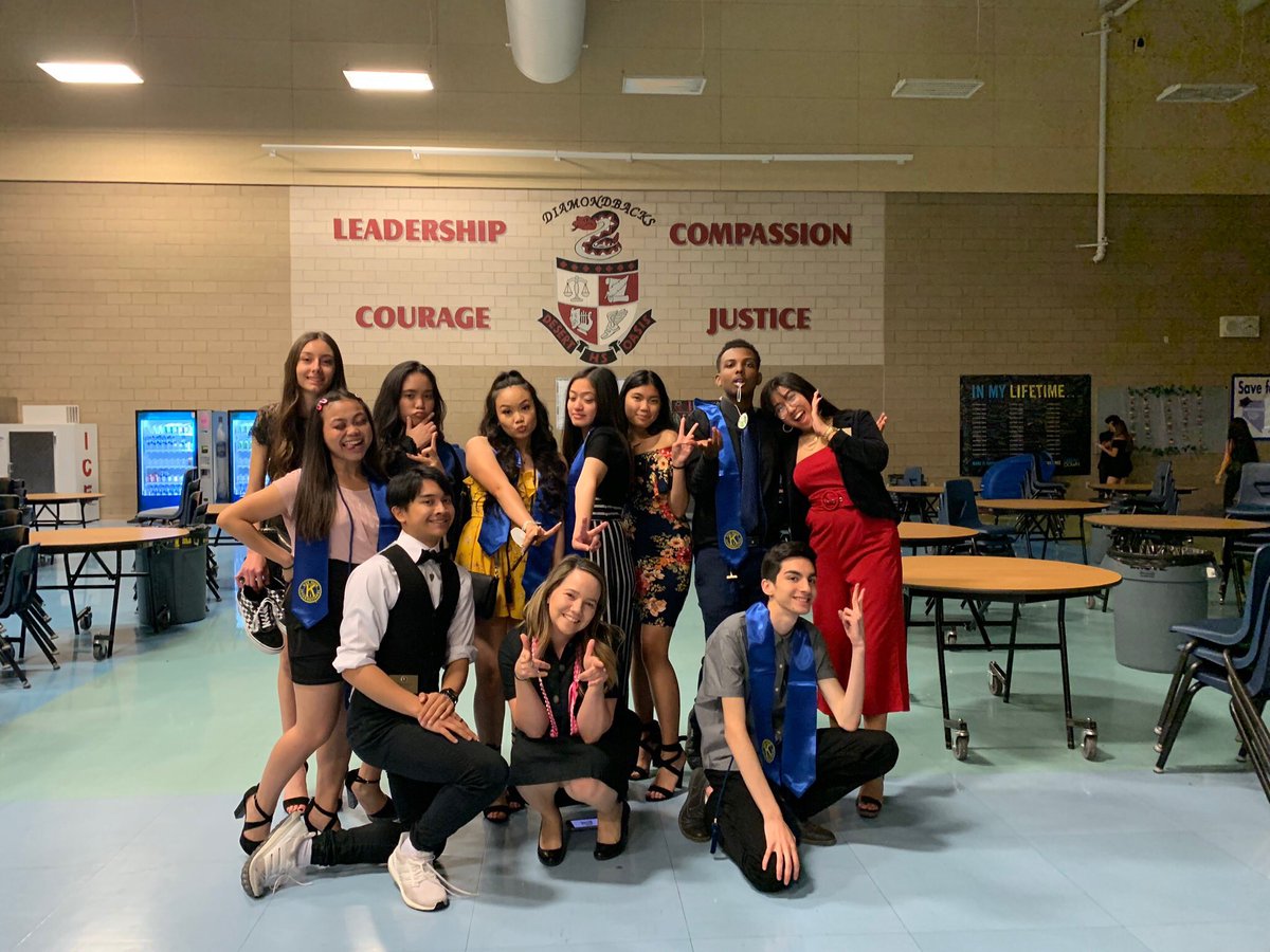 DOHS_KeyClub's tweet image. Thank you to everyone who came to our club banquet this past Thursday! ❤️🖤✨ Congratulations to all the members who achieved a min. of 50 service hours during the 18-19 term! Farewell to all the seniors, especially the senior officers, continue to do service! We’ll miss you. 😥