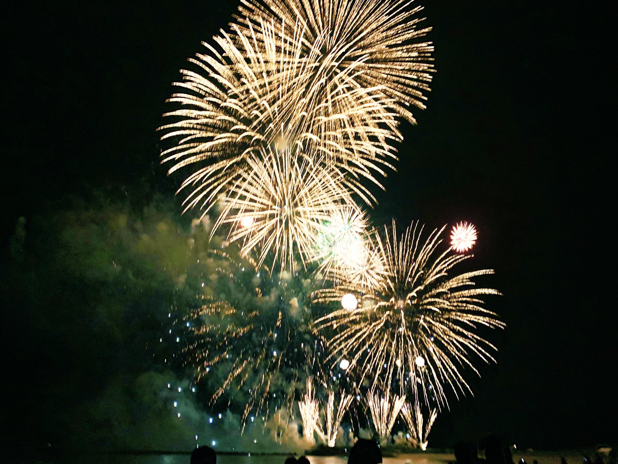 宮古島ファン 後夜祭 途中から雨あがって良かったです 宮古島 宮古島ロックフェス19 花火大会 T Co Rvqmipbliu Twitter
