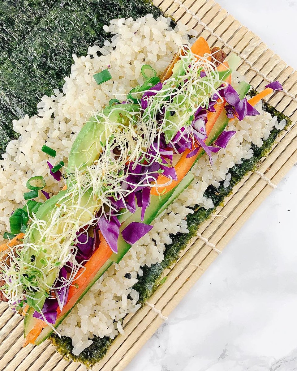 tempeafoods's tweet photo. We're Rollin! Tempeh sushi with purple cabbage and avocado; the perfect thing to way to have fun and enjoy your dinner at the same time! These tempeh sushi rolls from @plentyfullme are gorgeous and deserve some love 💚
  
#Tempeh #Tempea #TempehMeals #tempehsushi #sushitime https://t.co/fkcOvsVjbk