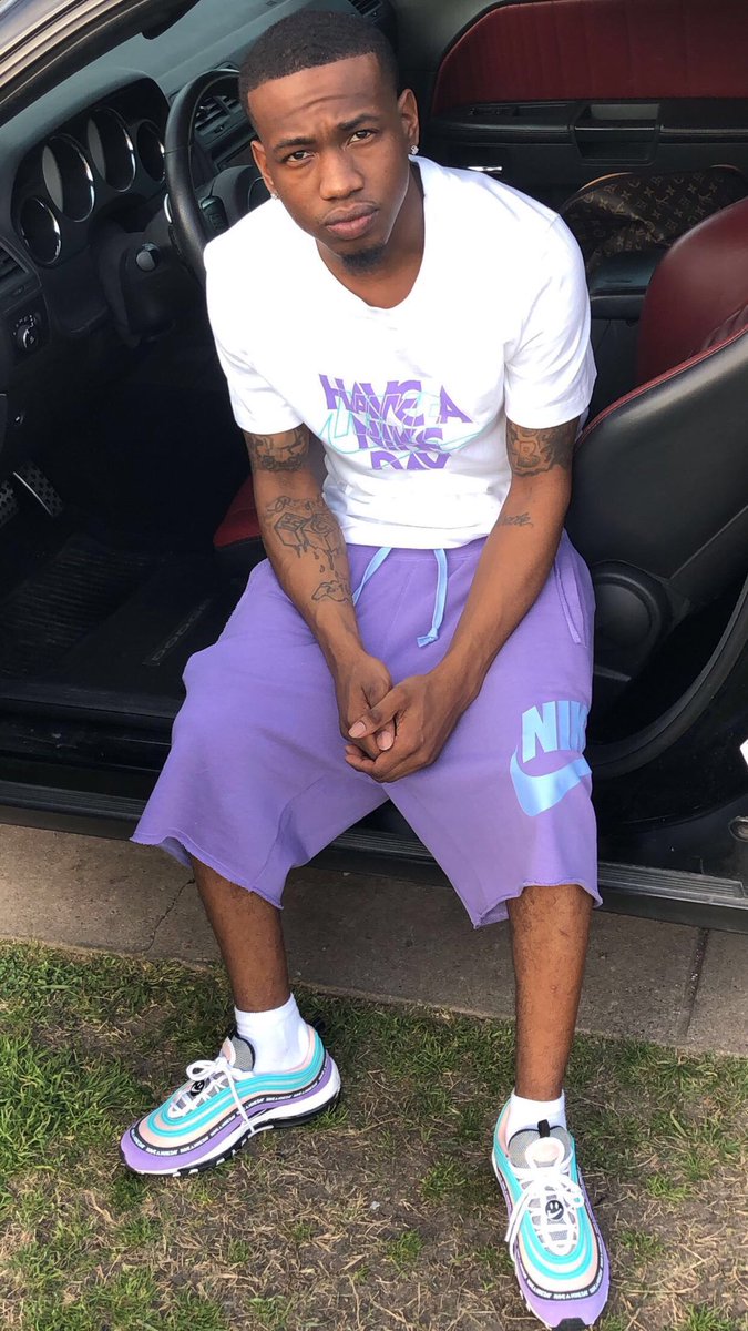 icewater_hctx's tweet photo. I’m str8 😎😎 https://t.co/z9UwKenSIR