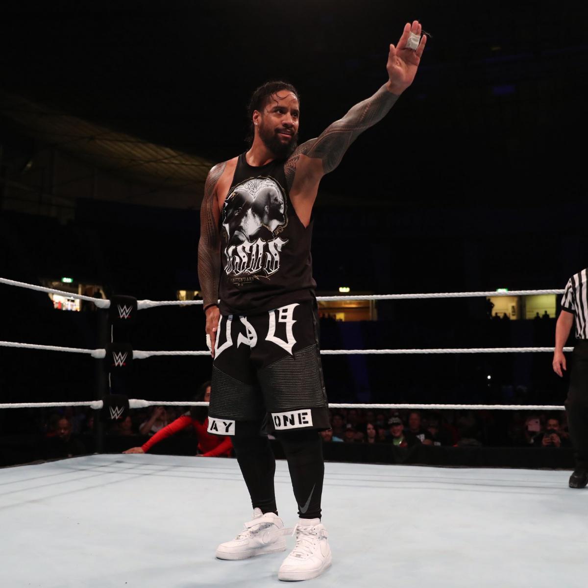 WWEUsos_Fan's tweet photo. Europe tour @WWEUsos photos https://t.co/Qqln22ZTx0