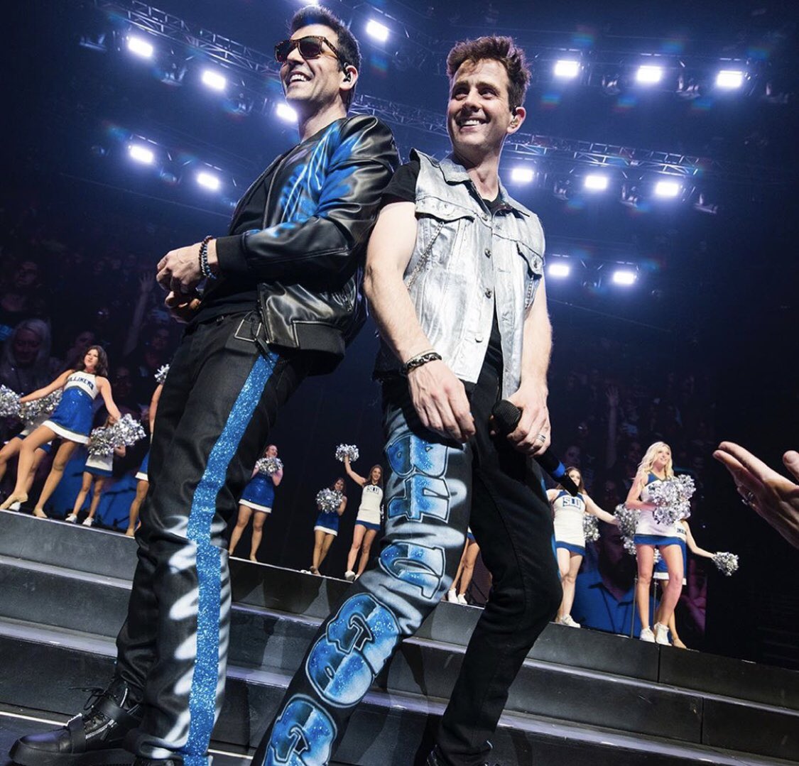 RockinRachi92x's tweet photo. · Always humor &amp; mischief with these two! 😁😂😍💕🎤🎶🔥 · #MixTapeTour #JoeyMcIntyre #JordanKnight #NKOTB #BHLove #MacThread (📷✨: credit to owners) https://t.co/VBGm8DNjIz