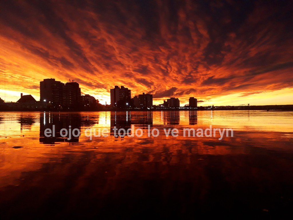 marioacosta2010's tweet photo. Atardecer mayo 2019 Puerto Madryn
#argentina #argentinaenimagenes
#Madryn #Chubut #LaMásLinda #patagonia #patagoniaargentina #lu17 #PuertoMadryn #FOTOS https://t.co/BFZhXVI4eR