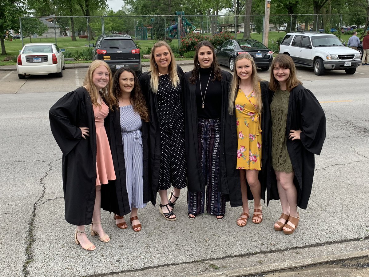 DHSLadyIndians's tweet photo. Our seniors at Baccalaureate today❤️❤️ (Hard to recognize us without uniforms on, we know) https://t.co/m76TbnKzkX