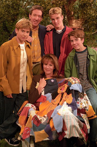 HomeImproveBoys's tweet photo. Happy Mother’s Day to tv mom and real life mom, @prichardsonla! 💖 https://t.co/xZ15fXs5T8