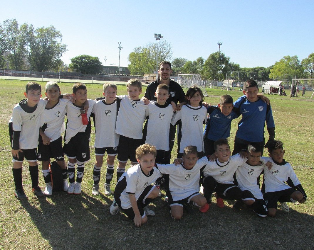 RicarArango's tweet photo. Categoría 2010 #allboys https://t.co/6vn5uBdq5U