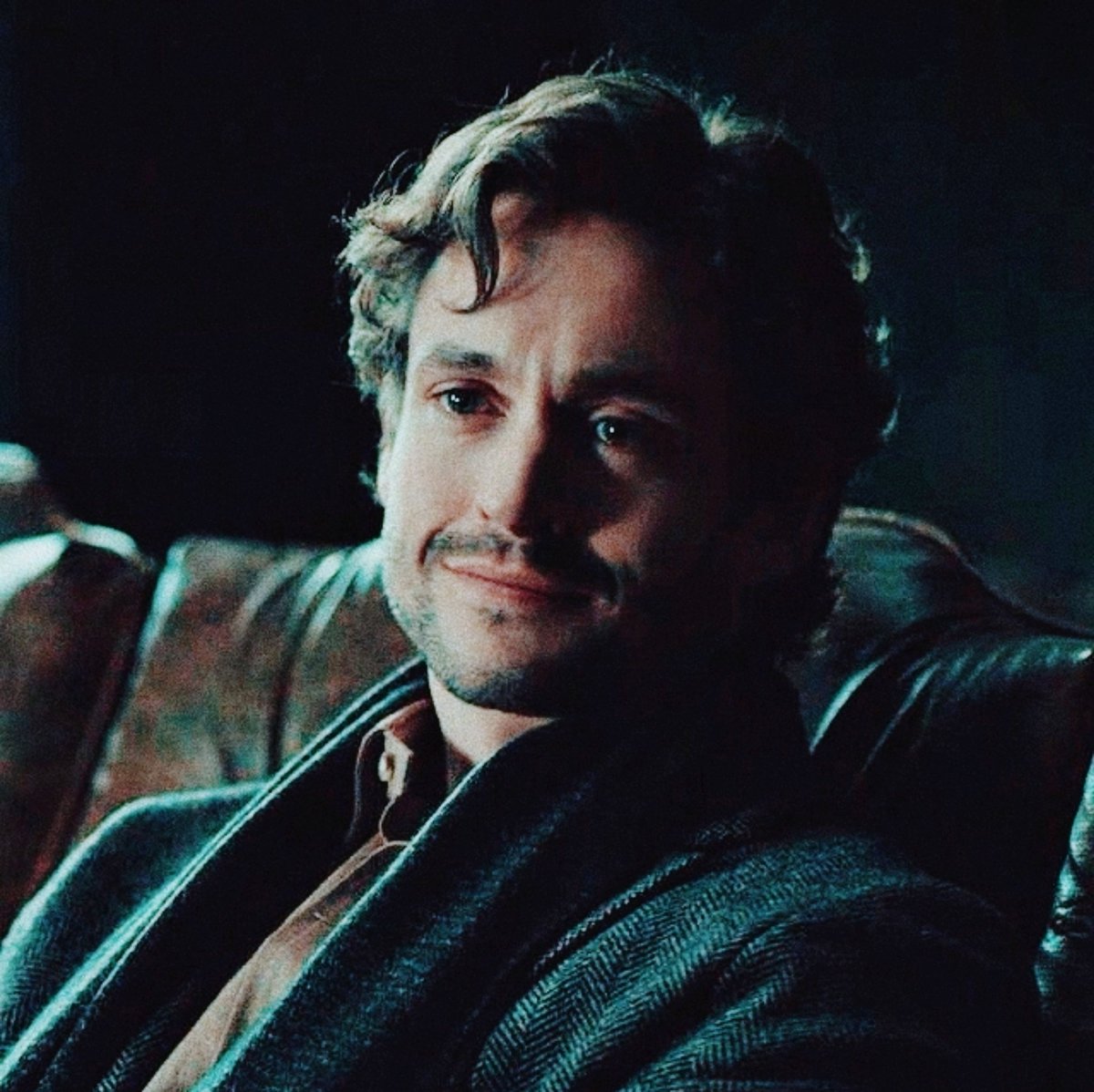 hannibal s4 where hanni plays a beautiful song on the harpsichord/piano and his beloved will is just sitting and staring at him like this bye
