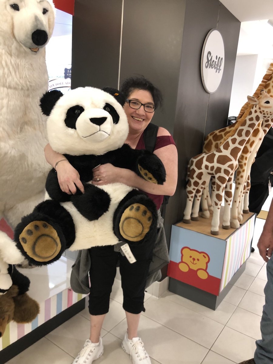 s_rving's tweet image. Happy Mother’s Day to my beautiful mom! Yes I took over your Twitter for a bit. I hope all you lovely followers were able 2spend your Mother’s Day with your wonderful Moms, Wives and or other family members. Happy Mother’s Day to everyone! 💕#MothersDay2019 #GraciasMamá #LoveYou