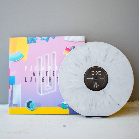 paramoreCI's tweet image. Happy 2nd Birthday " After Laughter " . Apa lagu favoritmu di album After Laughter Parafams ?