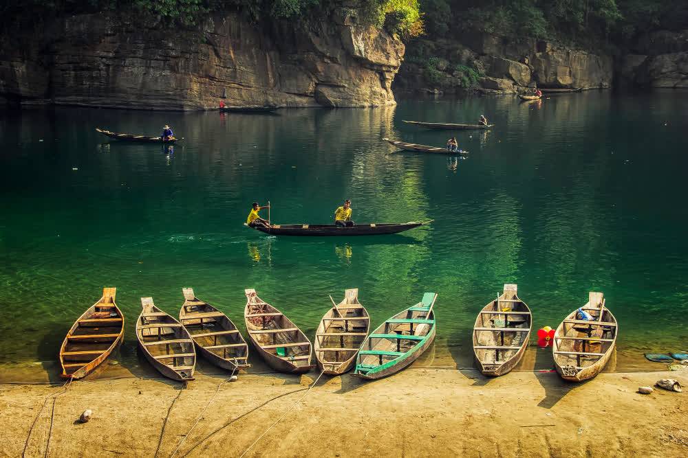 malavik52673603's tweet photo. Meet The Most #TransparentRiver In #India, #UmngotRiver in #Dawki In #Meghalaya State Is The Crystal Clear River In India.
Make A Visit To This Place Without Any Failure...https://t.co/wd7Kidj0lK
#Travel #Toursim #Shillong #Meghalaya #Bangladesh #summervacation https://t.co/It6i8Ge8D7