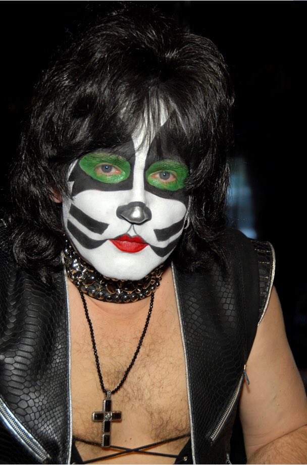 Happy 61st Birthday to Eric Singer!  