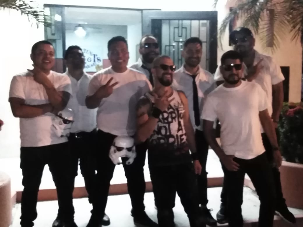 JonkyNash's tweet photo. Los Gangsters.  Proximo disco en puerta https://t.co/27Bs9491Ib