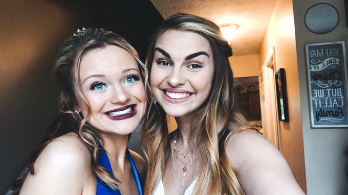 last prom w/ out a date but w/ my bestie was 100% better https://t.co/v8L5JXJjUm