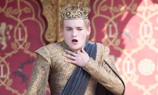 DiegoEstradaBa's tweet photo. Yo cuando a Daenerys le valieron los campanazos https://t.co/cLSaiZwYTE