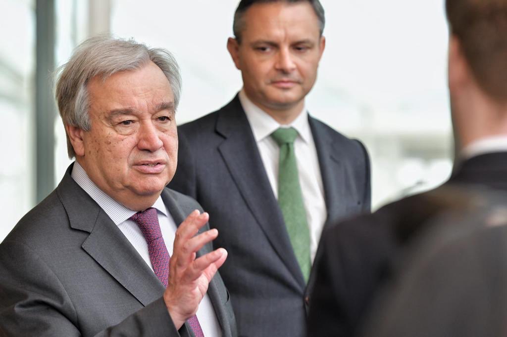 antonioguterres's tweet photo. Stop building new coal plants by 2020. We need a green economy, not a grey economy. https://t.co/MInfJpJZqG