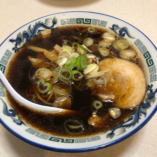 blues_b_dan's tweet photo. ブラックらーめん at めんきち

麺⭕️
スープ⭕️
チャーシュー🔺
⭐︎⭐︎⭐︎⭐︎☆ #毎日がラーメン https://t.co/FmCsppDUO3 https://t.co/wp5hXziNdn